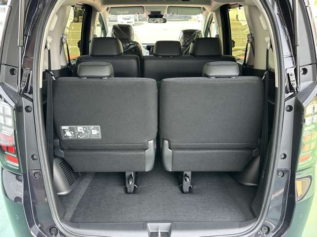 ホンダ フリード　ハイブリッド １．５ Ｅ：ＨＥＶ エアー ＥＸ R7年 (東海) 99