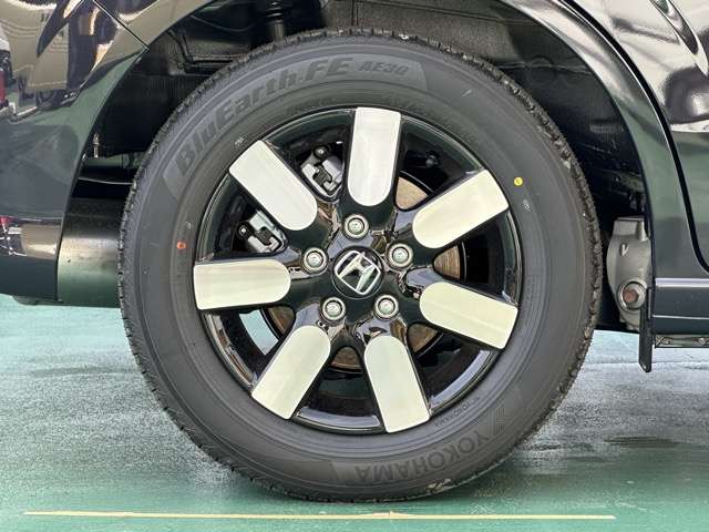 ホンダ フリード　ハイブリッド １．５ Ｅ：ＨＥＶ エアー ＥＸ R7年 (東海) 99