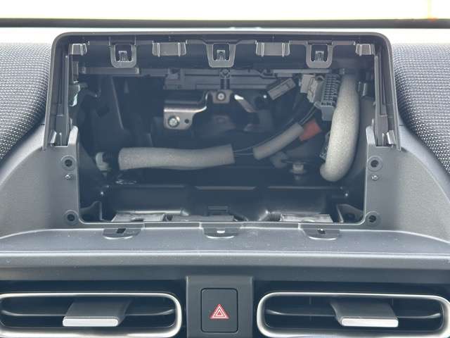 ホンダ フリード　ハイブリッド １．５ Ｅ：ＨＥＶ エアー ＥＸ R7年 (東海) 99