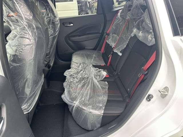 日産 ノートオーラ １．２ ＮＩＳＭＯ チューンド Ｅ－ＰＯＷＥＲ ４ＷＤ R7年 (東海) 99