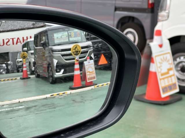 日産 ノートオーラ １．２ ＮＩＳＭＯ チューンド Ｅ－ＰＯＷＥＲ ４ＷＤ R7年 (東海) 99