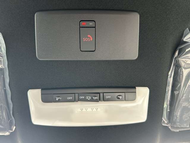 日産 ノートオーラ １．２ ＮＩＳＭＯ チューンド Ｅ－ＰＯＷＥＲ ４ＷＤ R7年 (東海) 99