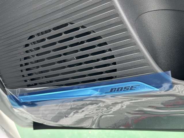 日産 ノートオーラ １．２ ＮＩＳＭＯ チューンド Ｅ－ＰＯＷＥＲ ４ＷＤ R7年 (東海) 99