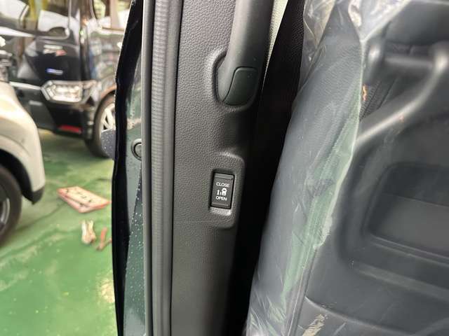 ホンダ ステップワゴン　ハイブリッド ２．０ Ｅ：ＨＥＶ スパーダ プレミアムライン R7年 (東海) 99