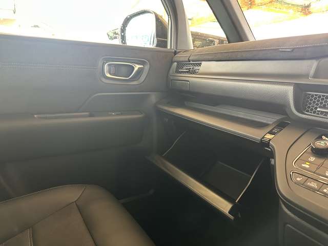 ホンダ ステップワゴン　ハイブリッド ２．０ Ｅ：ＨＥＶ スパーダ プレミアムライン R7年 (東海) 99