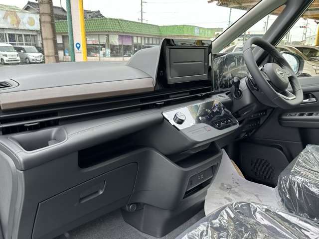 日産 セレナ ２．０ ハイウェイスターＶ R7年 (東海) 99