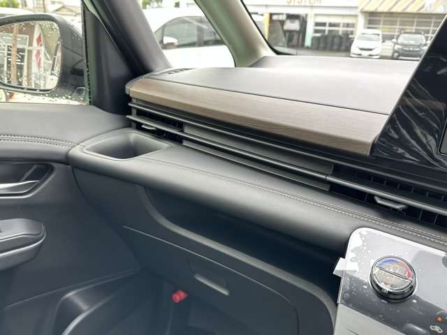 日産 セレナ ２．０ ハイウェイスターＶ R7年 (東海) 99