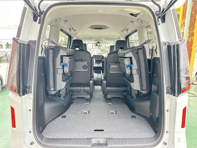 日産 セレナ １．４ Ｅ－４ＯＲＣＥ ハイウェイスターＶ ４ＷＤ R7年 (東海) 99