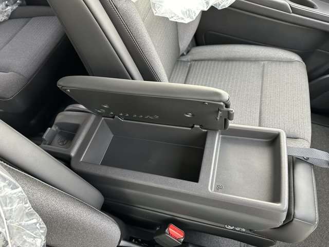 日産 セレナ ２．０ ハイウェイスターＶ R7年 (東海) 99