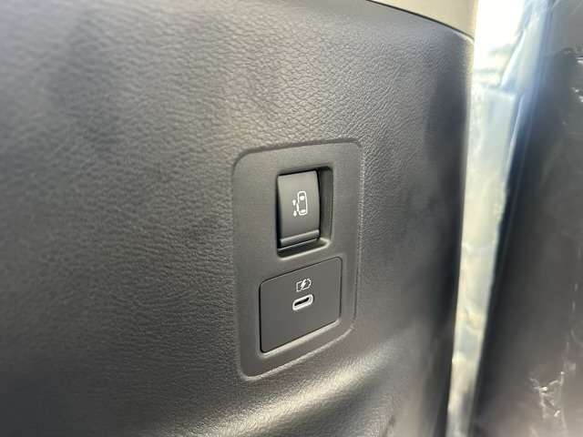 日産 セレナ ２．０ ハイウェイスターＶ R7年 (東海) 99