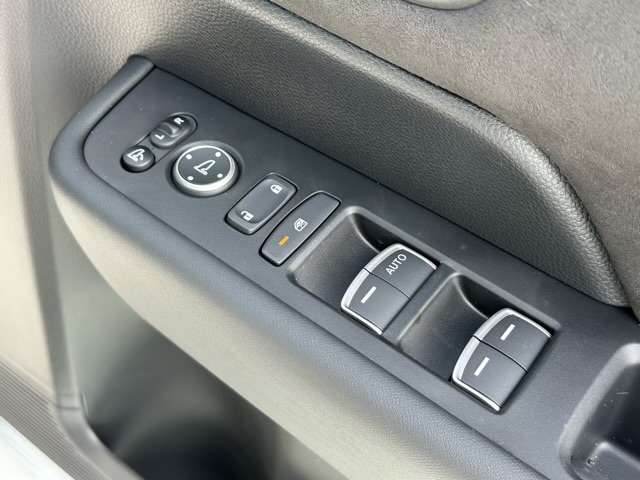 ホンダ ステップワゴン　ハイブリッド ２．０ Ｅ：ＨＥＶ スパーダ プレミアムライン R7年 (東海) 99