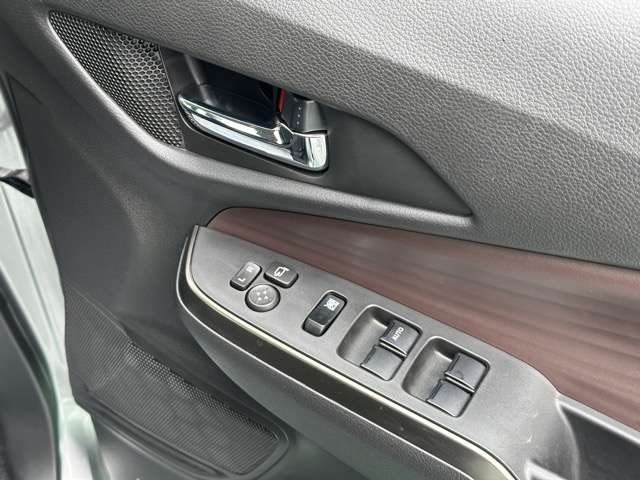 スズキ ソリオ １．２ バンディット ハイブリッド ＳＶ R5年 (東海) 99