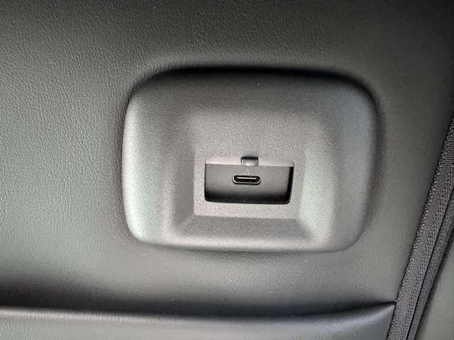 日産 セレナ １．４ Ｅ－４ＯＲＣＥ ハイウェイスターＶ ４ＷＤ R7年 (東海) 99