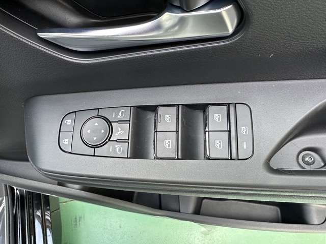 日産 セレナ １．４ Ｅ－４ＯＲＣＥ ハイウェイスターＶ ４ＷＤ R7年 (東海) 99