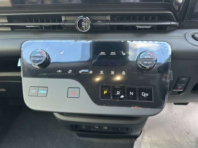 日産 セレナ １．４ Ｅ－４ＯＲＣＥ ハイウェイスターＶ ４ＷＤ R7年 (東海) 99