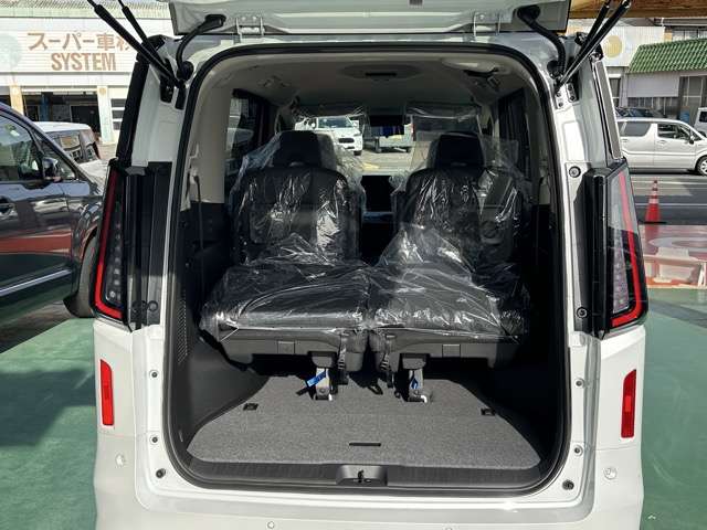 日産 セレナ １．４ Ｅ－４ＯＲＣＥ ハイウェイスターＶ ４ＷＤ R7年 (東海) 99