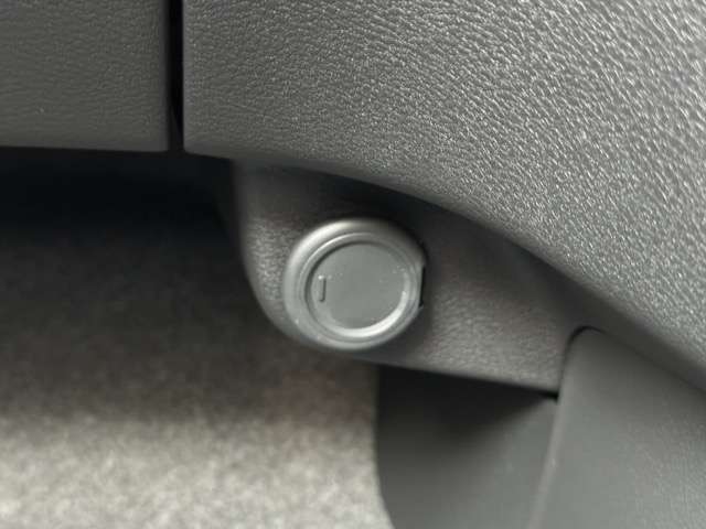 日産 セレナ １．４ Ｅ－４ＯＲＣＥ ハイウェイスターＶ ４ＷＤ R7年 (東海) 99