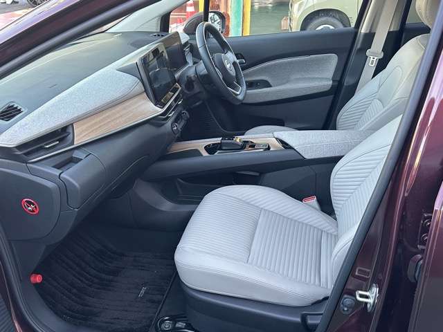 日産 ノートオーラ １．２ Ｇ レザーエディション R5年 (東海) 99