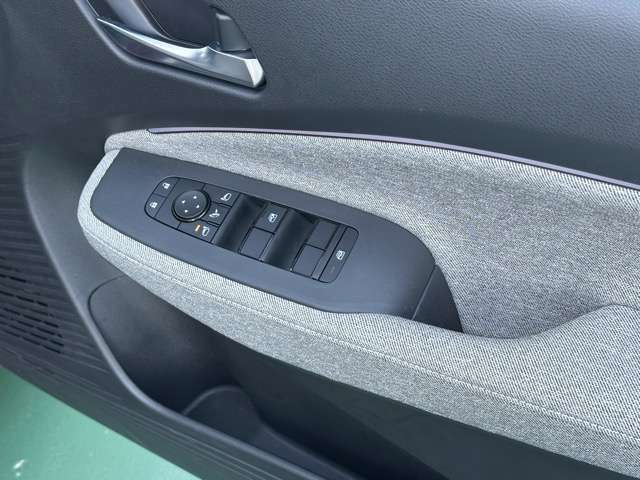 日産 ノートオーラ １．２ Ｇ レザーエディション R5年 (東海) 99