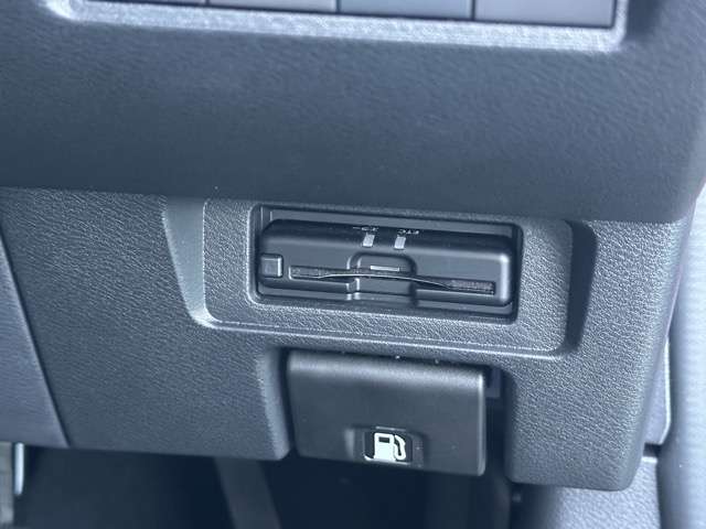 日産 ノートオーラ １．２ Ｇ レザーエディション R5年 (東海) 99