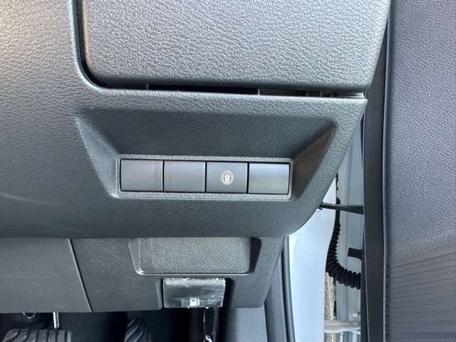 日産 ノートオーラ １．２ Ｇ レザーエディション R5年 (東海) 99