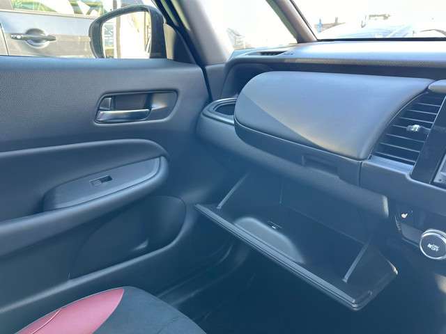 ホンダ フィット　ハイブリッド １．５ Ｅ：ＨＥＶ モデューロＸ R4年 (東海) 99