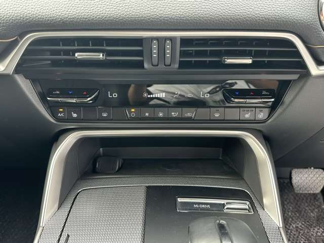 マツダ ＣＸ−６０ ３．３ ＸＤ Ｌパッケージ ディーゼルターボ ４ＷＤ R5年 (東海) 99