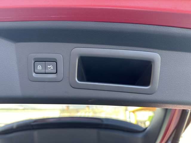 マツダ ＣＸ−６０ ３．３ ＸＤハイブリッド プレミアム モダン ディーゼルターボ ４ＷＤ R4年 (東海) 99