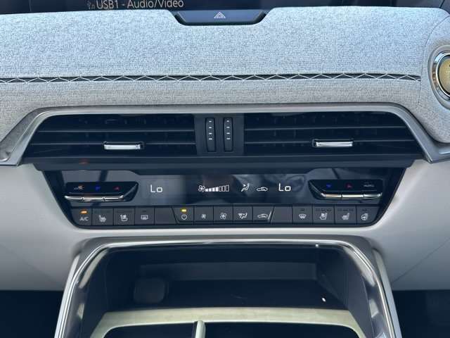 マツダ ＣＸ−６０ ３．３ ＸＤハイブリッド プレミアム モダン ディーゼルターボ ４ＷＤ R4年 (東海) 99