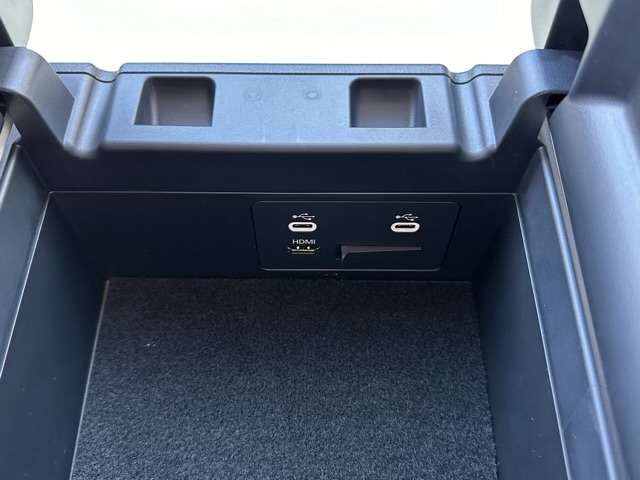 マツダ ＣＸ−６０ ３．３ ＸＤハイブリッド プレミアム モダン ディーゼルターボ ４ＷＤ R4年 (東海) 99