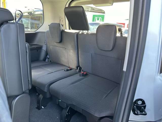 日産 セレナ １．４ Ｅ－ＰＯＷＥＲ ハイウェイスターＶ R7年 (東海) 99