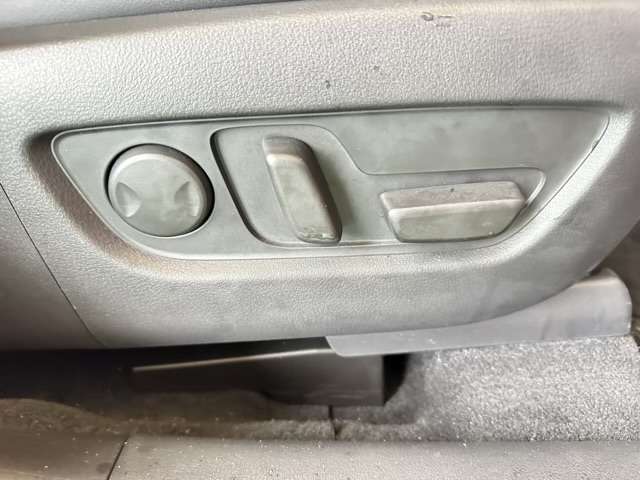 マツダ ＣＸ−６０ ３．３ ＸＤハイブリッド エクスクルーシブ スポーツ ディーゼルターボ ４ＷＤ R5年 (東海) 99