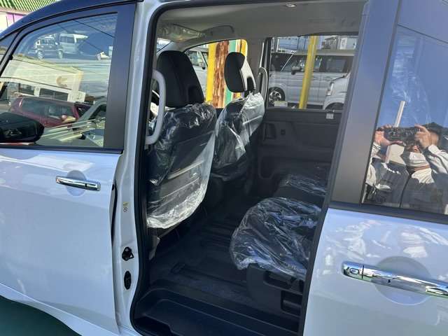 日産 セレナ １．４ Ｅ－ＰＯＷＥＲ ハイウェイスターＶ R6年 (東海) 99