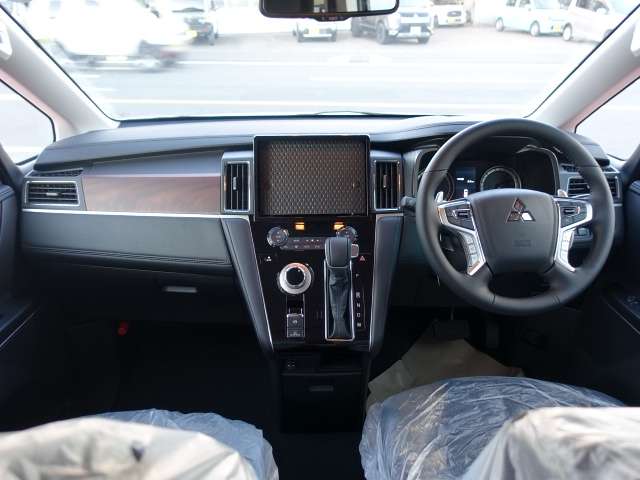 三菱 デリカ　Ｄ：５ ２．２ Ｐ ディーゼルターボ ４ＷＤ R6年 (東海) 99