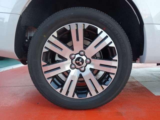 三菱 デリカ　Ｄ：５ ２．２ Ｐ ディーゼルターボ ４ＷＤ R6年 (東海) 99