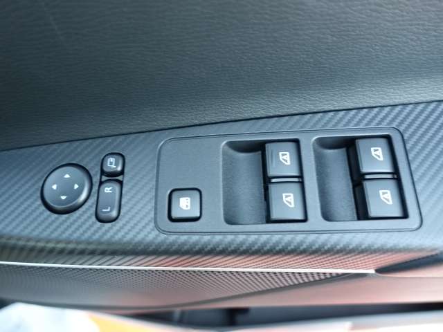 三菱 デリカ　Ｄ：５ ２．２ Ｐ ディーゼルターボ ４ＷＤ R6年 (東海) 99