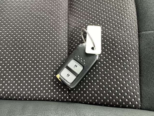 ホンダ フィット　ハイブリッド １．５ Ｅ：ＨＥＶ モデューロＸ R3年 (東海) 99