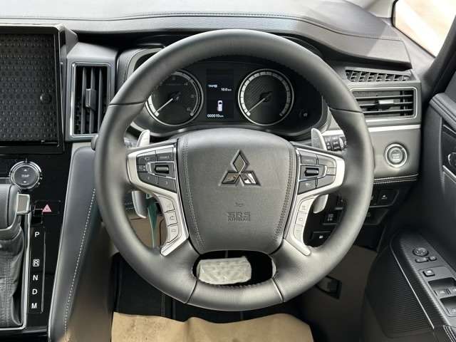 三菱 デリカ　Ｄ：５ ２．２ シャモニー 電動サイドステップ装着車 ディーゼルターボ ４ＷＤ R6年 (東海) 99