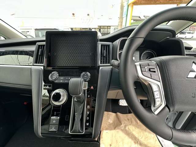 三菱 デリカ　Ｄ：５ ２．２ シャモニー 電動サイドステップ装着車 ディーゼルターボ ４ＷＤ R6年 (東海) 99