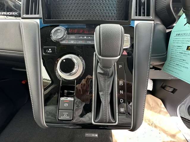 三菱 デリカ　Ｄ：５ ２．２ シャモニー 電動サイドステップ装着車 ディーゼルターボ ４ＷＤ R6年 (東海) 99