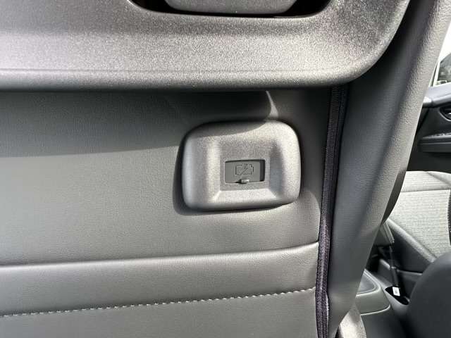 日産 セレナ １．４ Ｅ－ＰＯＷＥＲ ハイウェイスターＶ R6年 (東海) 99