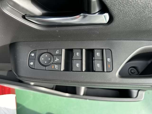 日産 セレナ １．４ Ｅ－ＰＯＷＥＲ ハイウェイスターＶ R6年 (東海) 99