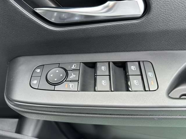 日産 セレナ １．４ Ｅ－ＰＯＷＥＲ ハイウェイスターＶ R7年 (東海) 99