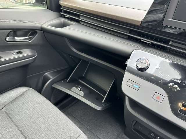 日産 セレナ １．４ Ｅ－ＰＯＷＥＲ ハイウェイスターＶ R7年 (東海) 99