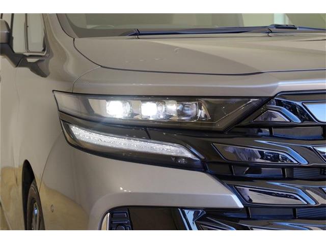 トヨタ ヴェルファイア ２．４ Ｚプレミア R7年 (東海) 99