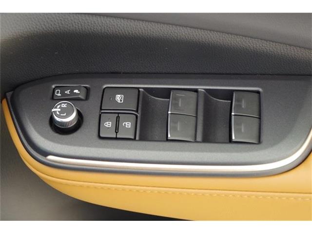 トヨタ クラウン　クロスオーバー　ハイブリッド ２．４ ＲＳ アドバンスト Ｅ－ＦＯＵＲ ＡＤＶＡＮＣＥＤ ４ＷＤ R5年 (東海) 99