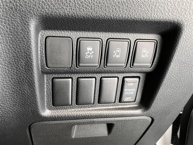 日産 エルグランド ２．５ ２５０ハイウェイスターＳ アーバンクロム R3年 (東海) 99