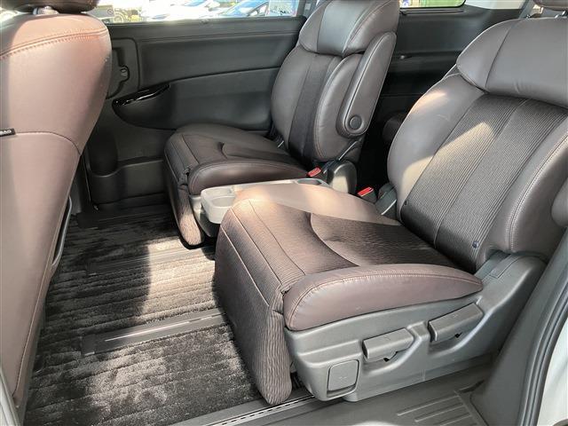 日産 エルグランド ２．５ ２５０ハイウェイスターＳ アーバンクロム R3年 (東海) 99