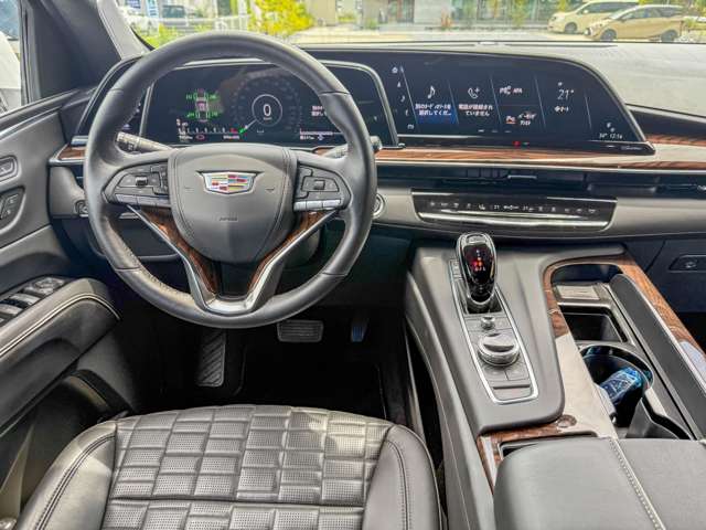 キャデラック エスカレード プラチナム ４ＷＤ R3年 (東海) 99