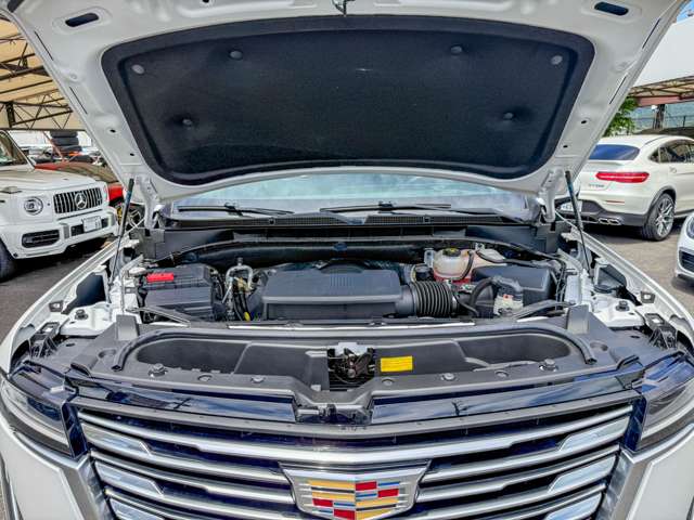 キャデラック エスカレード プラチナム ４ＷＤ R3年 (東海) 99